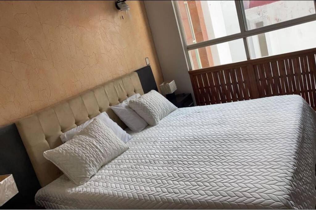 Lovely 3 Bedroom Condo With Pool Істапа Екстер'єр фото